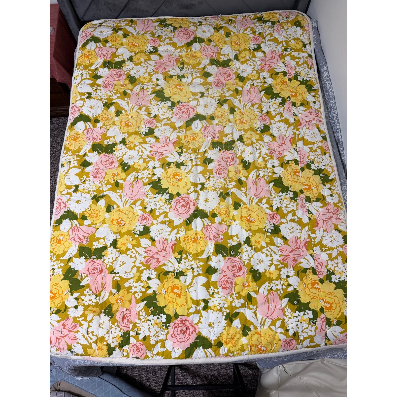 Vintage 1970s Floral Heavy Thick Mattress Pad Comforter Yellow Pink Rose