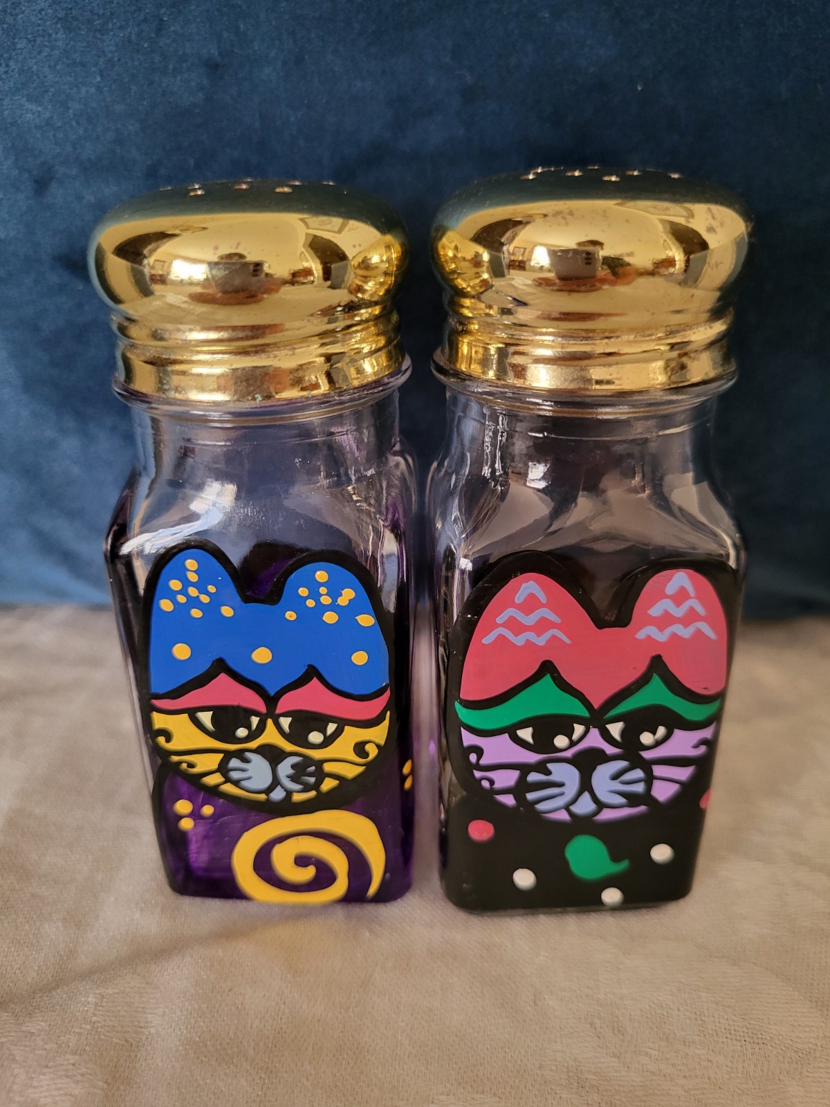 Vintage handpainted Laurel Burch style cats glass salt & pepper shakers Vintage handpainted Laurel Burch style cats glass salt & pepper shakers