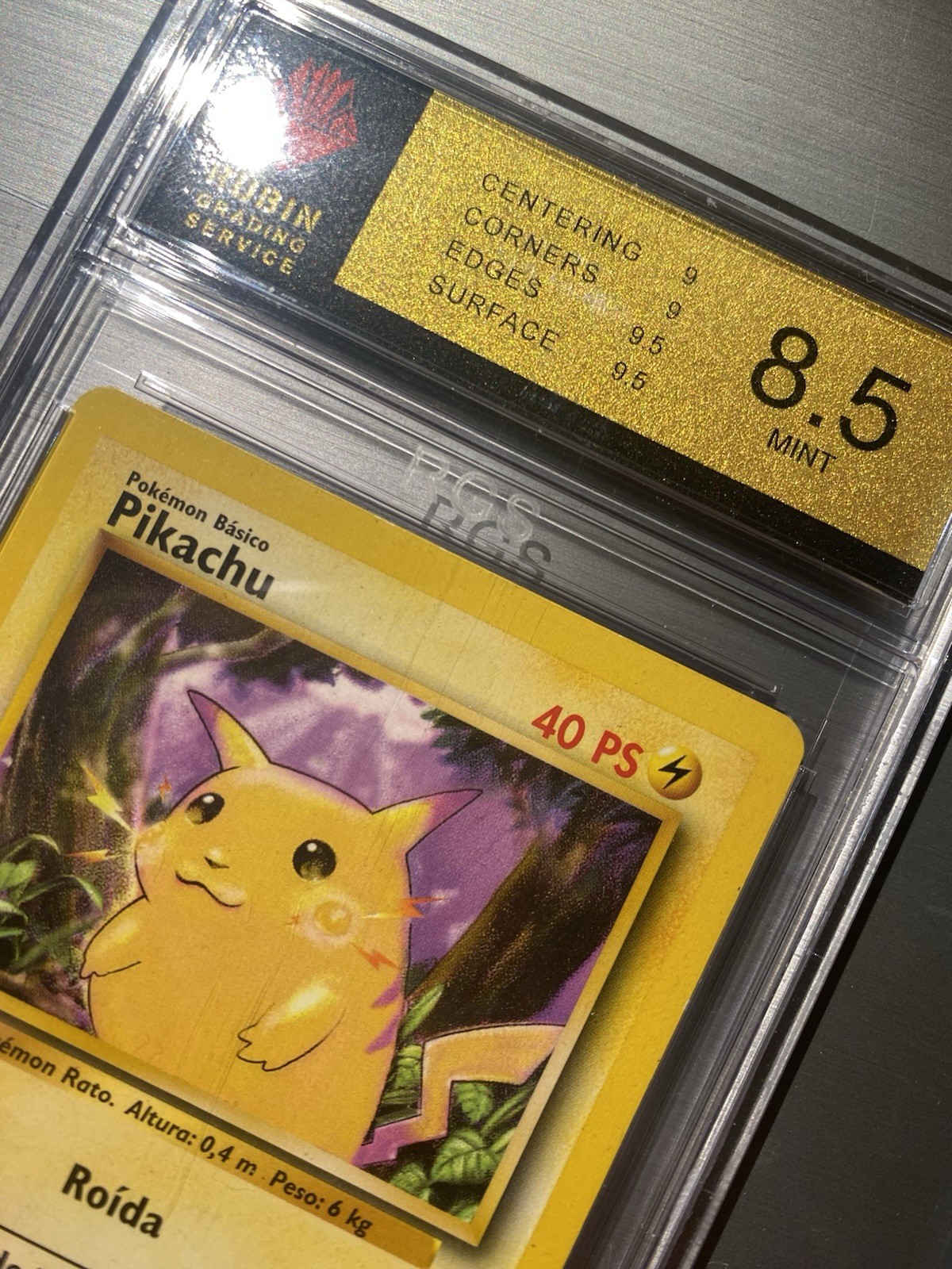Pikachu 58/102 Base Set 1999 Portuguese RGS 8.5 Slab Vintage Investiment
