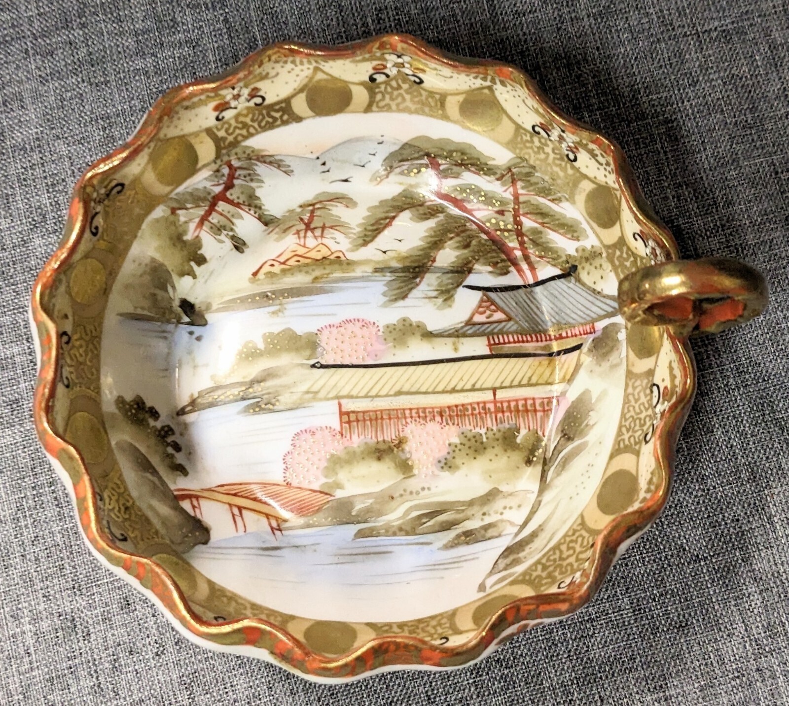 Antique Japanese Kutani Napan Porcelain Handled Nappy Dish Moriage Landscape