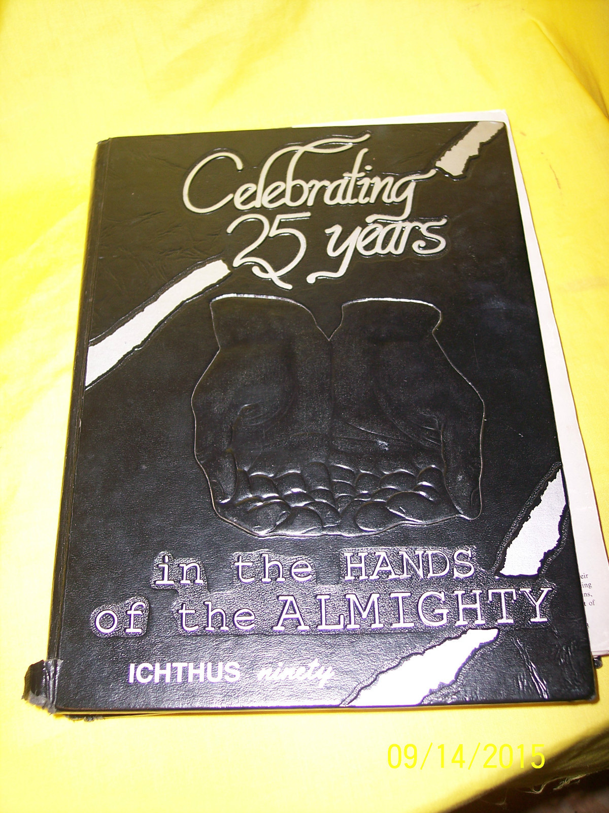 1 ECS EVANGELICAL CHRISTIAN SCHOOL 1990 or 1993 Memphis Yearbook Annual.