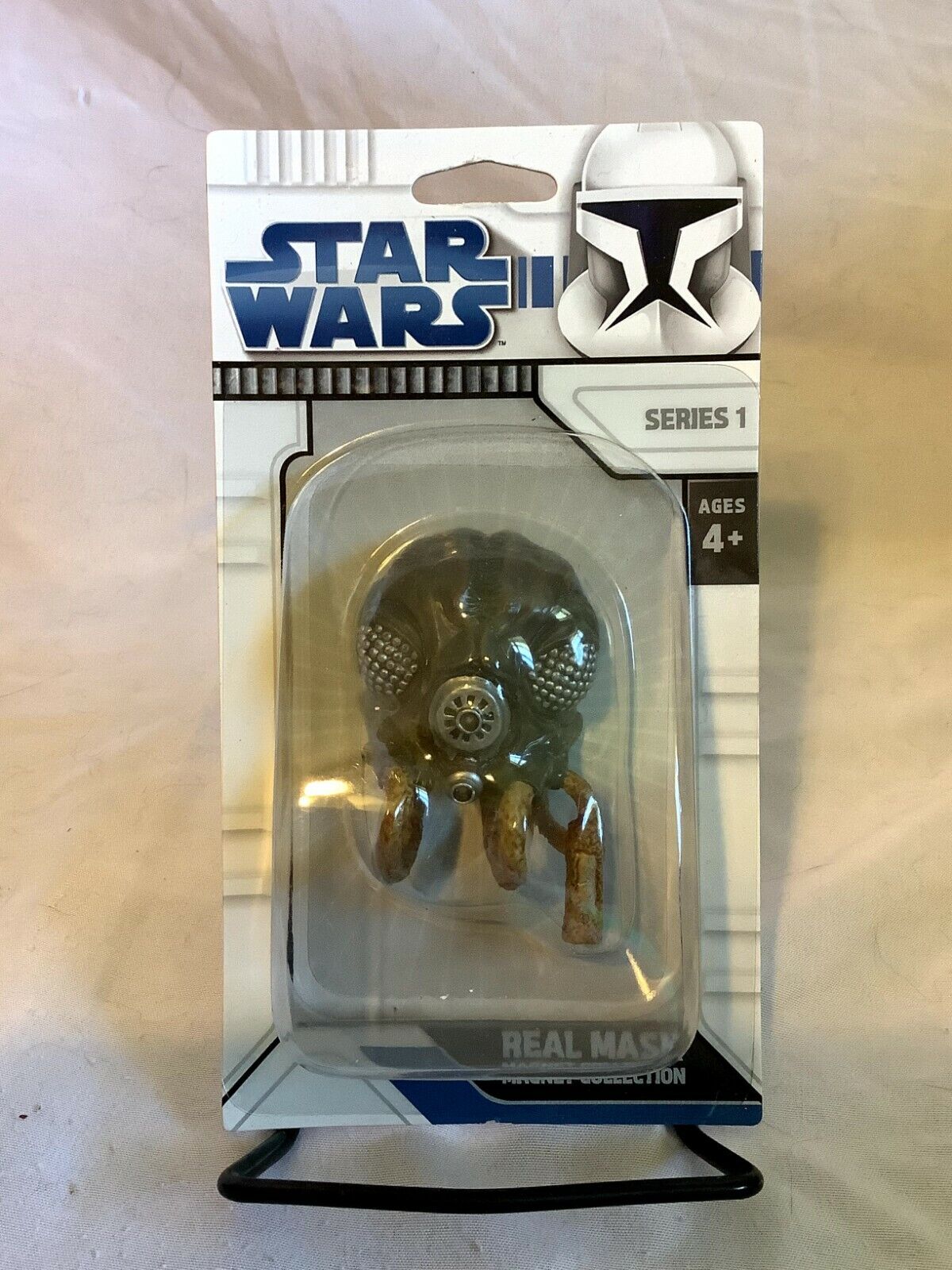Star Wars Real Mask Magnet - Zuckuss - New On Card, Perfect Condition