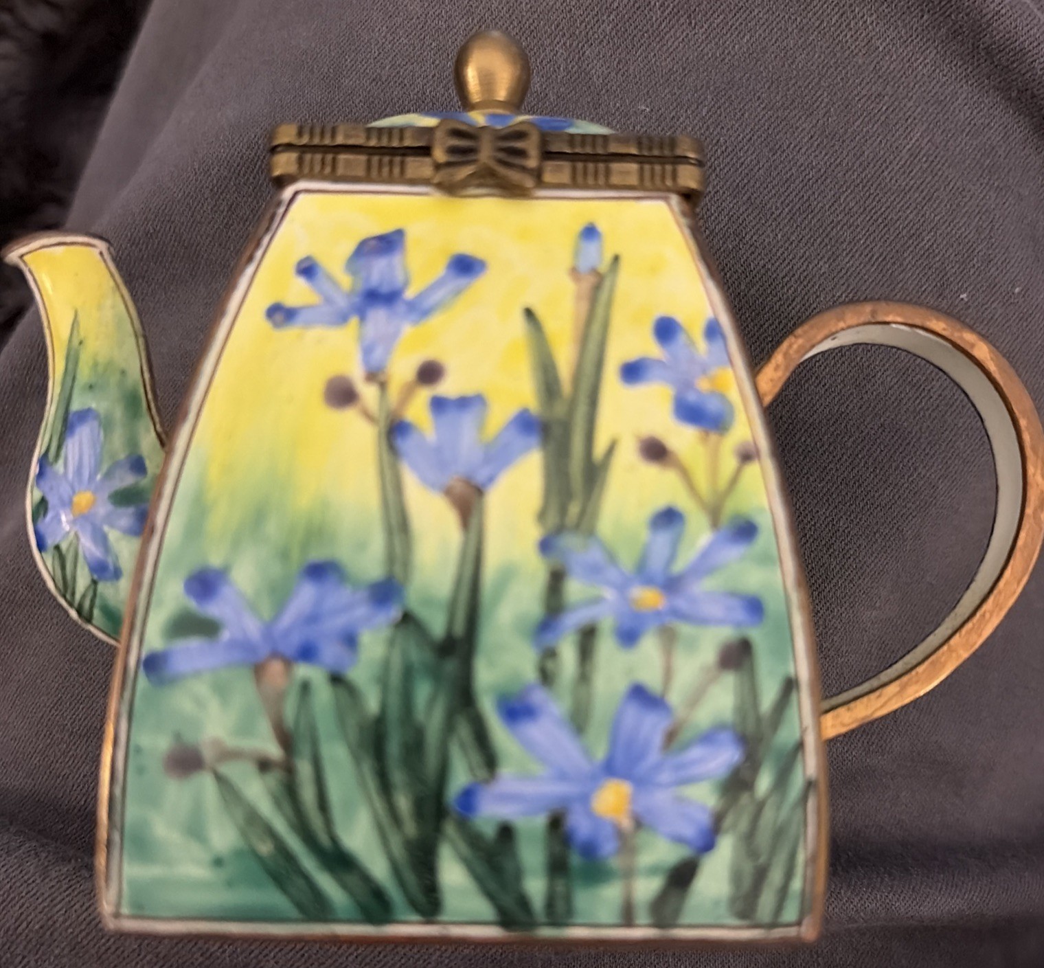 Vintage Kelvin Chen mini enamel Tea Pot Hand Painted “Blue Eyed Grass” #2830