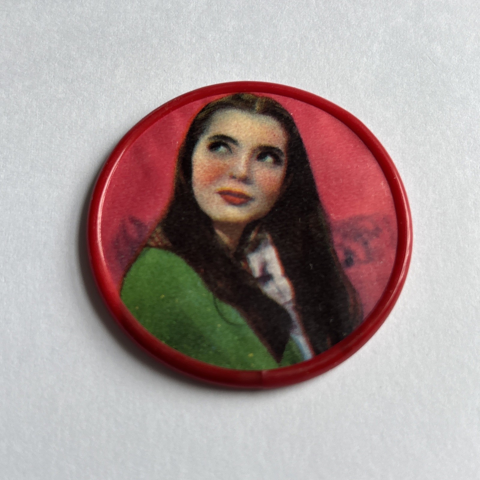 Hollywood Starlet Round Pocket Mirror 2” 1960’s RED  Long Dark Hair
