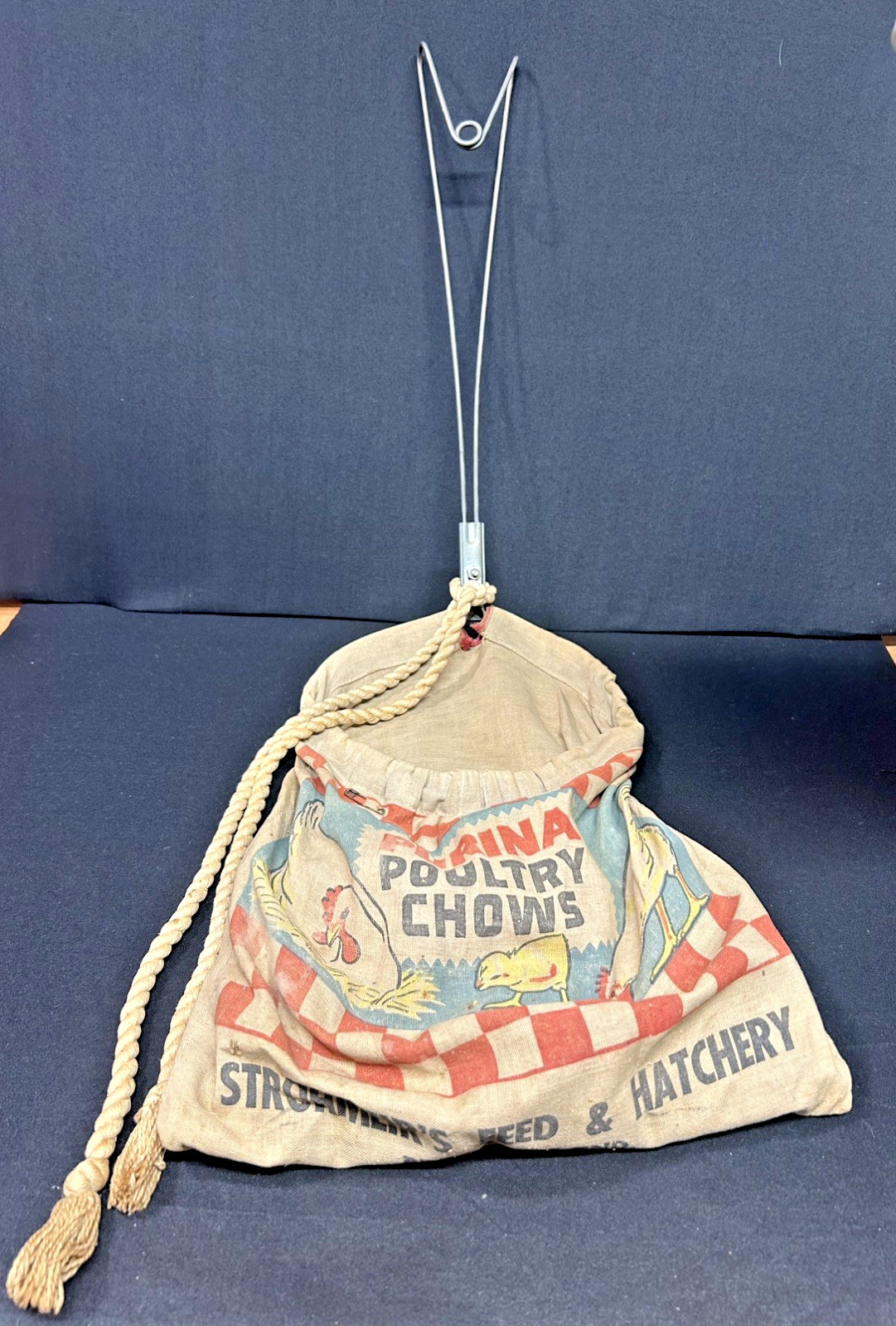 VINTAGE PURINA POULTRY CHOWS CLOTHESPIN BAG with Clothespins