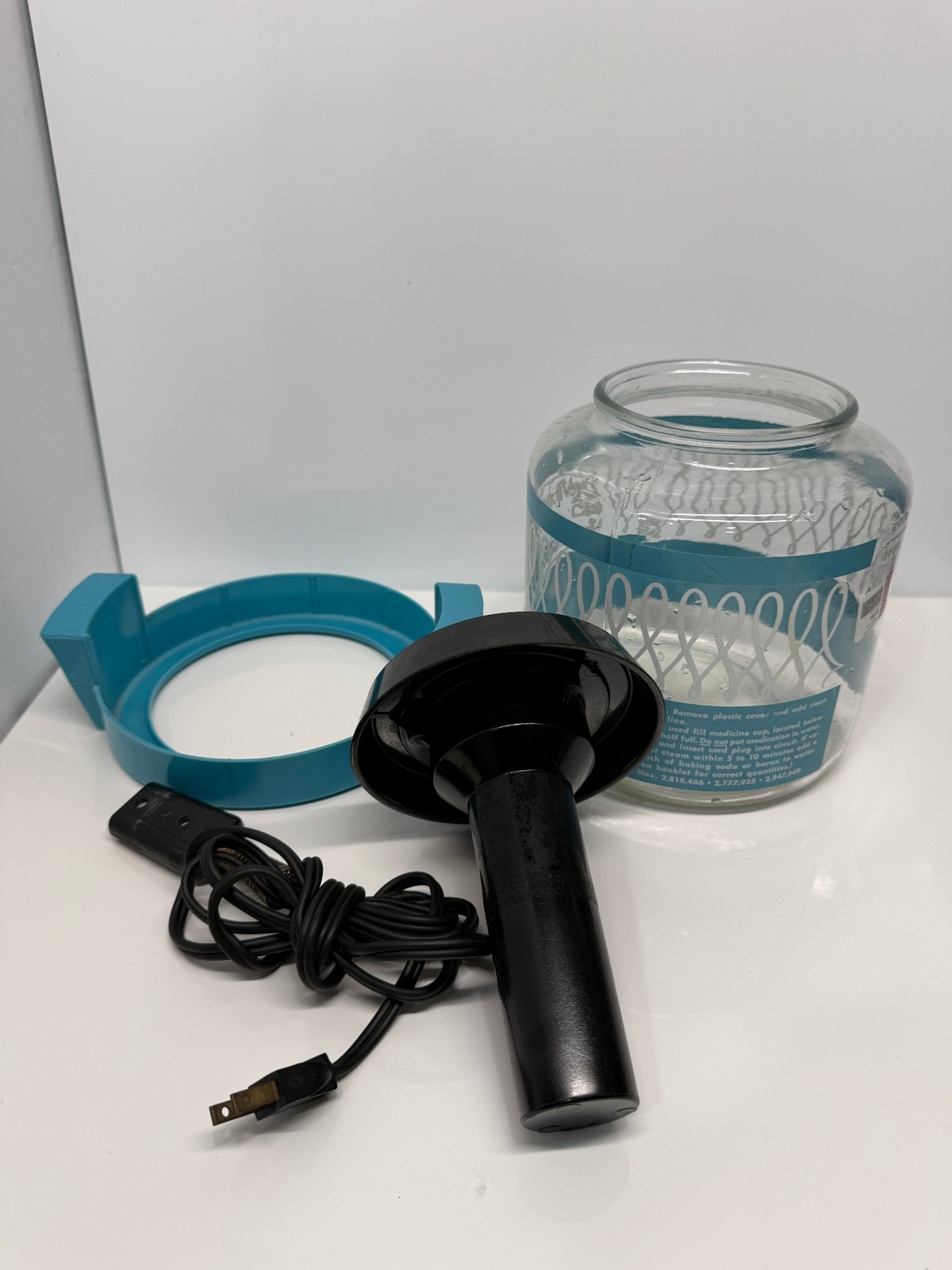 DeVilbiss 145 Vaporizer Vintage Steam Humidifier Glass Jar Retro Blue Auto Shut