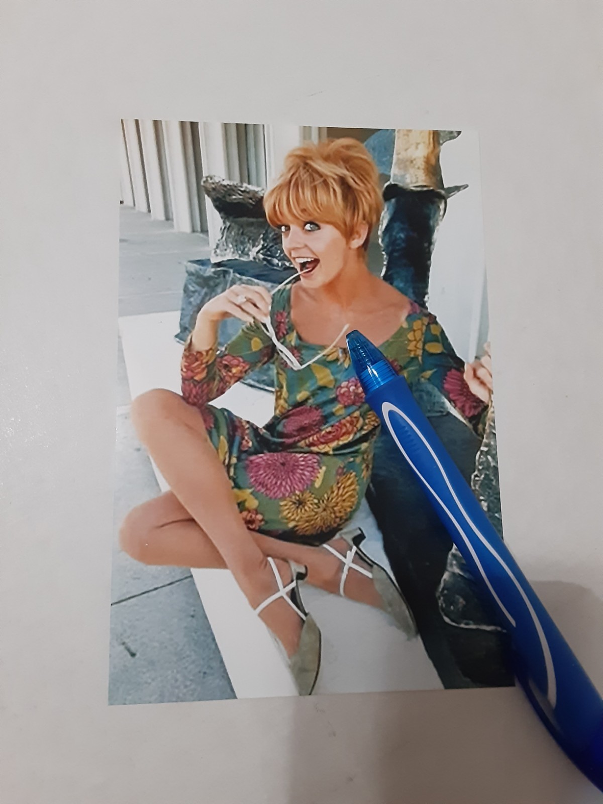 GOLDIE HAWN, BEAUTIFUL ACTRESS, FULL 1960s VIBE, GLOSSY COLOR, 4X6 PHOTO GOLDIE HAWN, BEAUTIFUL ACTRESS, FULL 1960s VIBE, GLOSSY COLOR, 4X6 PHOTO