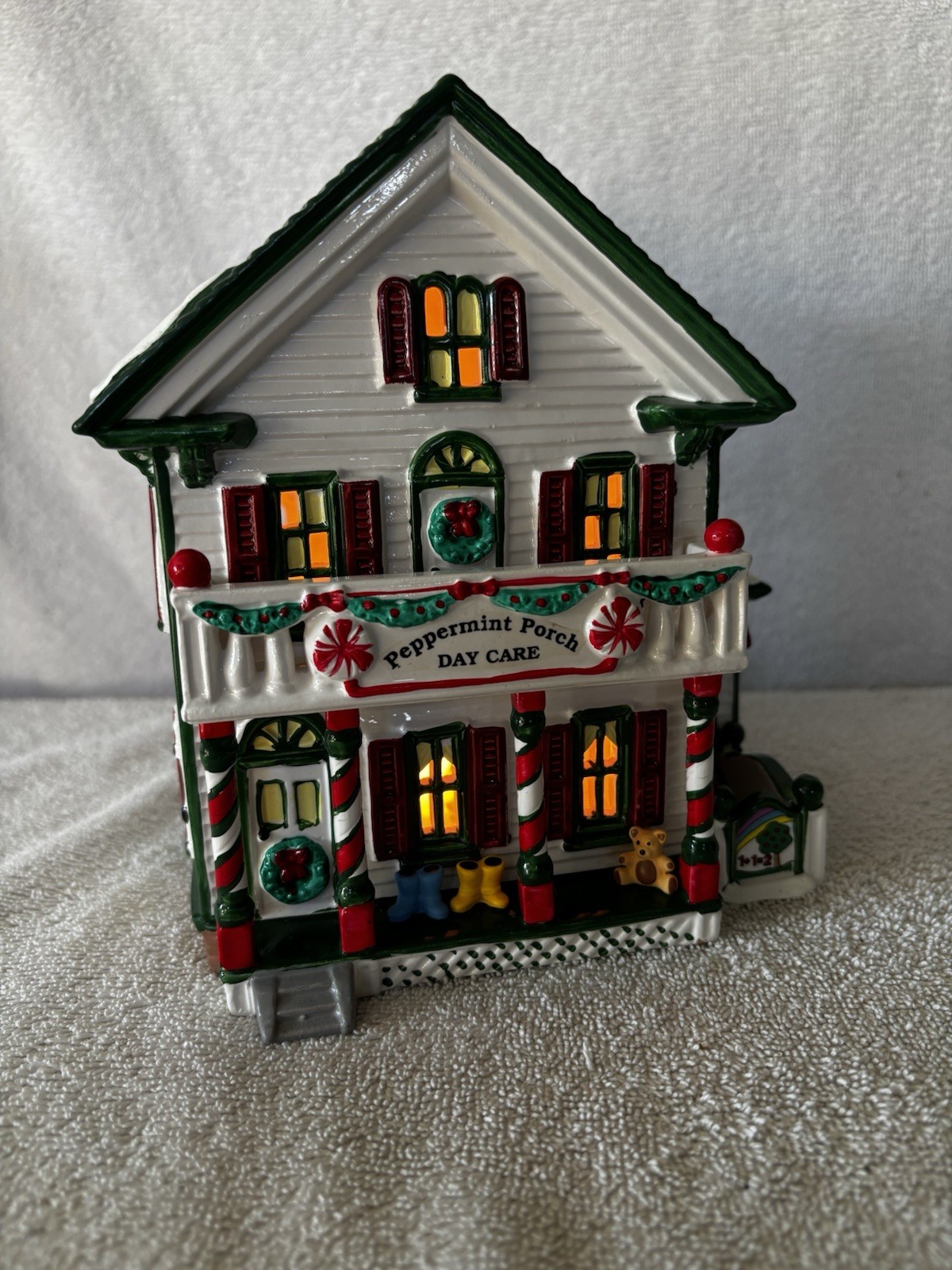 DEPT 56 # 5485-2 PEPPERMINT PORCH DAY CARE Never Displayed * NO SLEEVE*