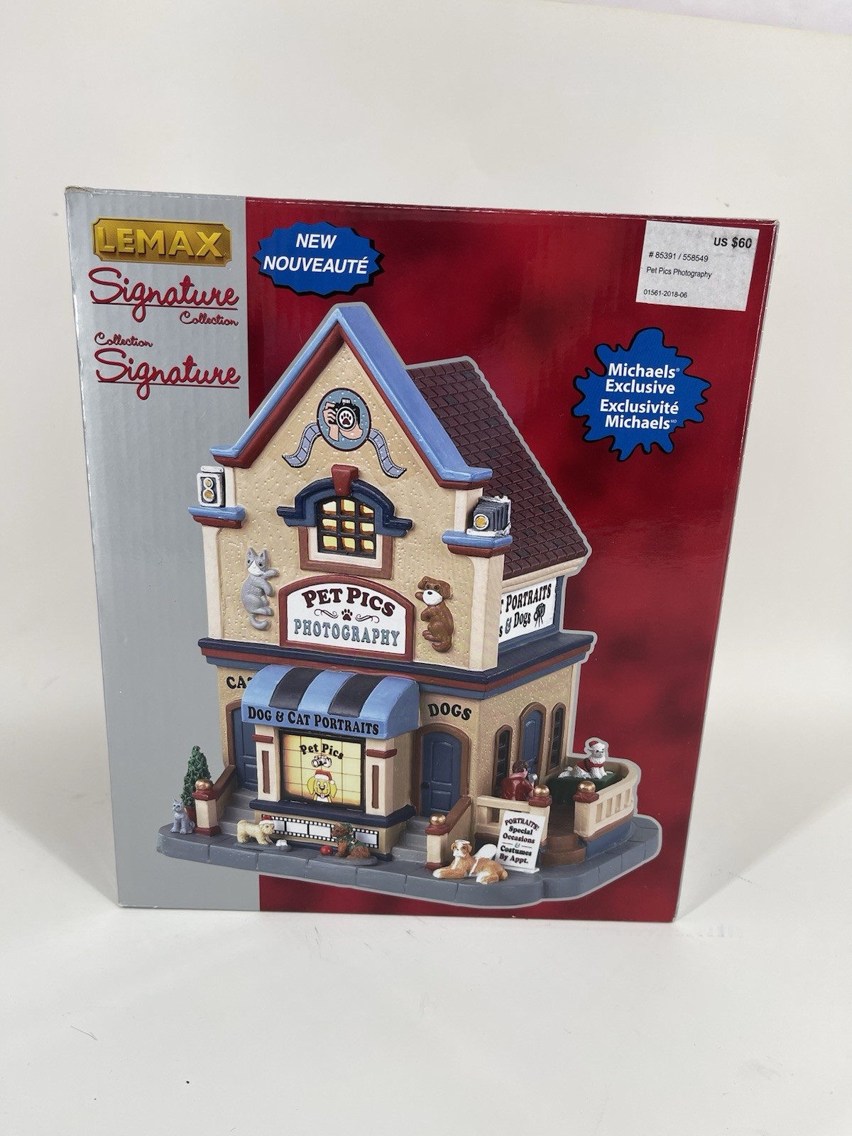 LEMAX Signature Collection Christmas House 