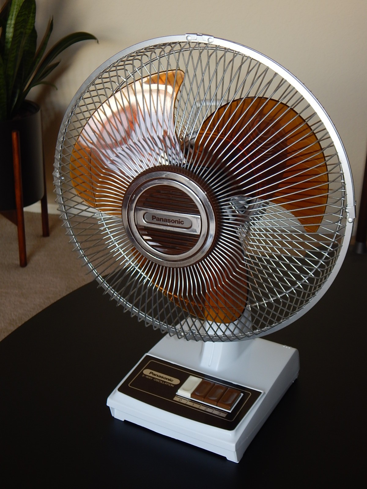 Vintage Panasonic F-1208B Brown Blade 5-Way Oscillation Oscillating 12