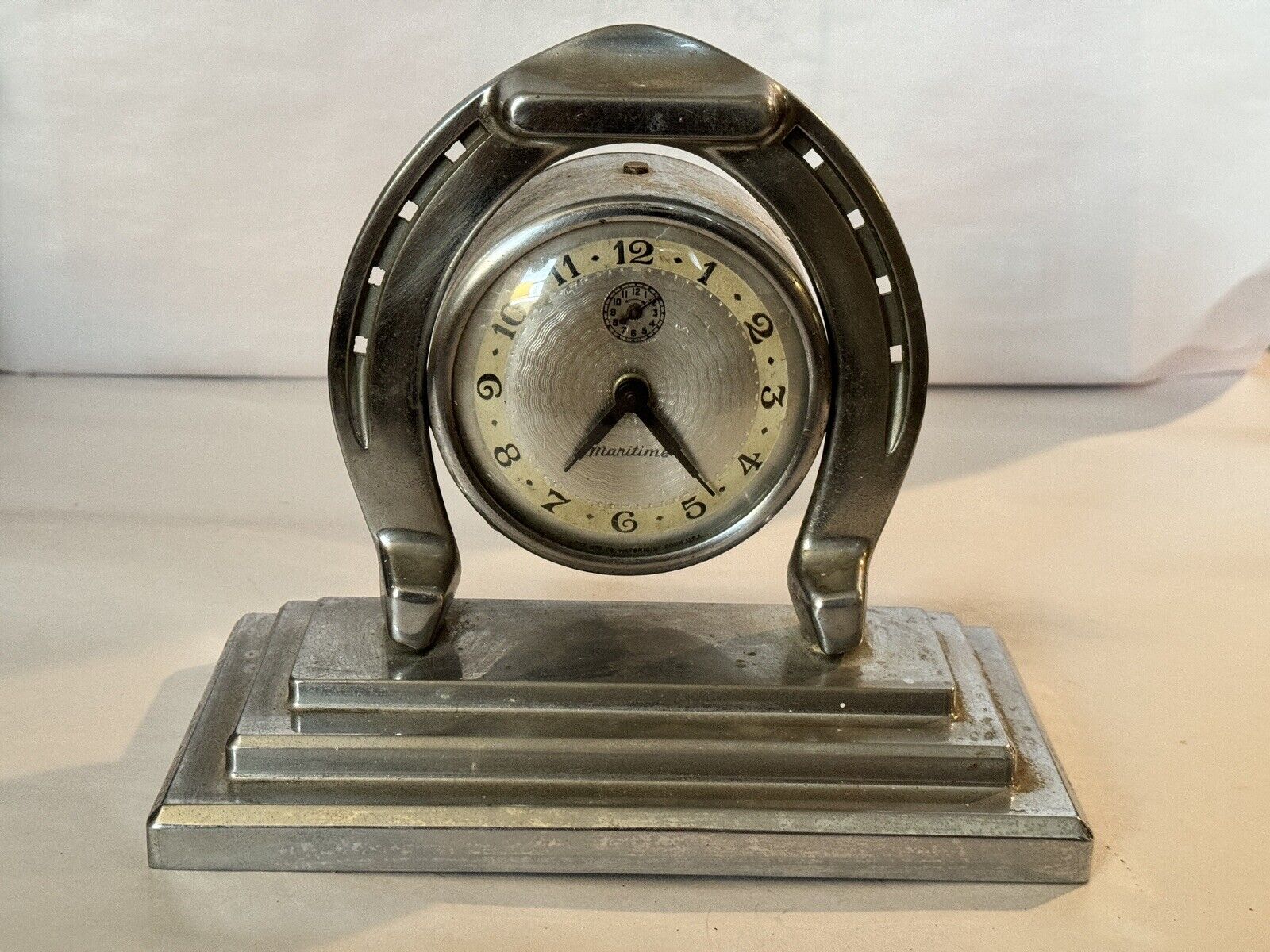 Vintage Lux Maritime Art Deco Horseshoe Good Luck Chrome Metal Clock 1930s