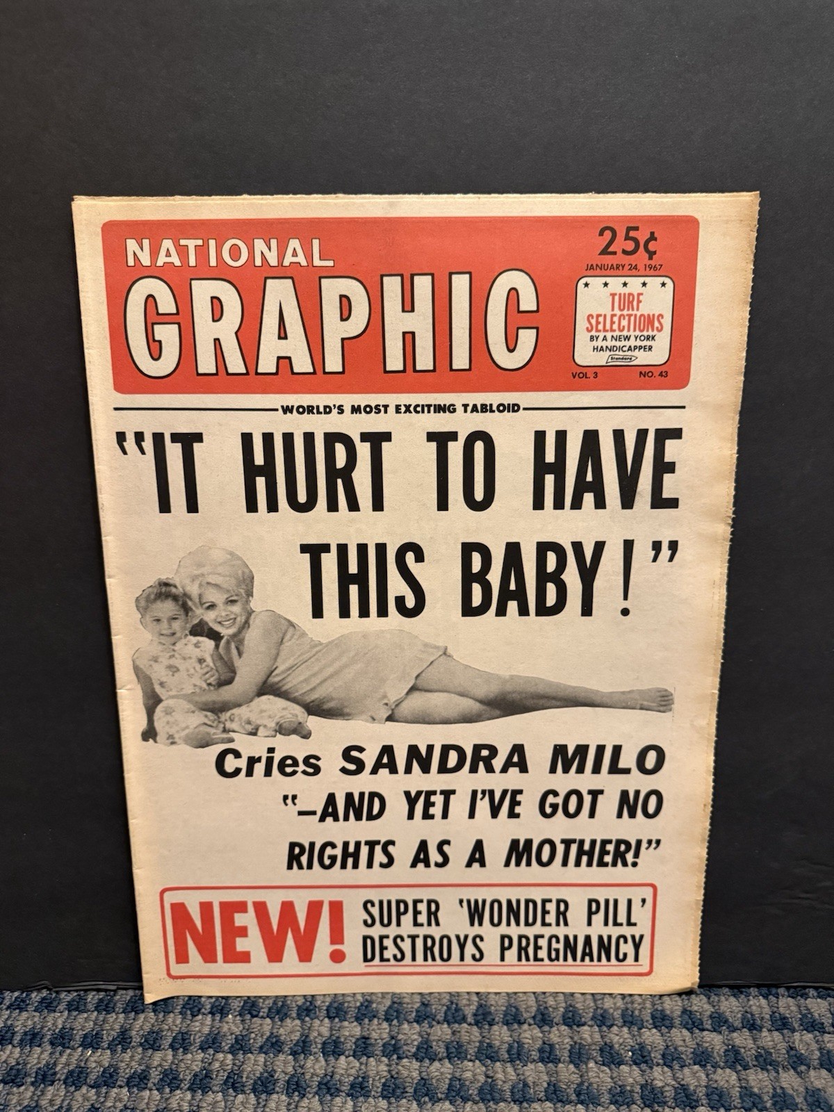 1967 Jan 24th National Graphic Newspaper, Sandra Milo  (VRN10F