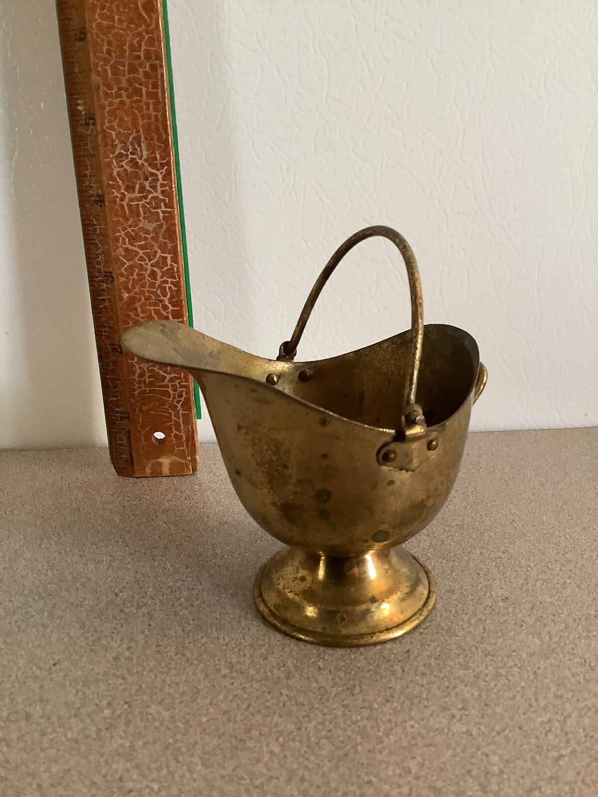 VINTAGE MINIATURE BRASS COAL SCUTTLE DISPLAY WITH BISQUE/ PORCELAIN DOLLS