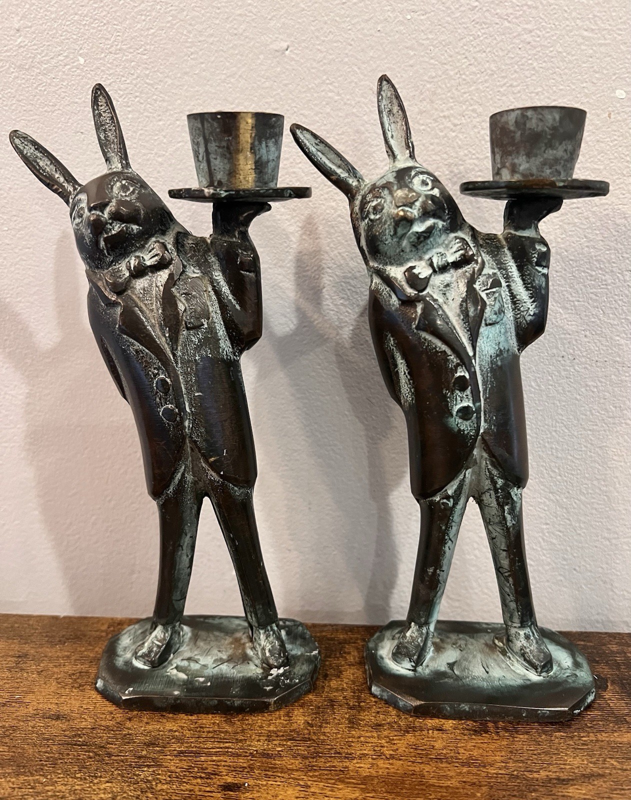VTG Pair Pier 1 Rabbit Butler Candle Holders Bronze Verdigris Tuxedo Bunny 7.5