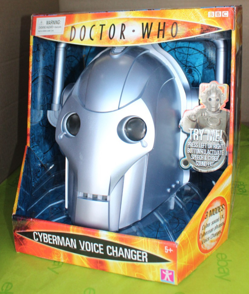 BBC Doctor Who Cyberman Voice Changer Playset Toy 3 Modes In Box 02024 2006