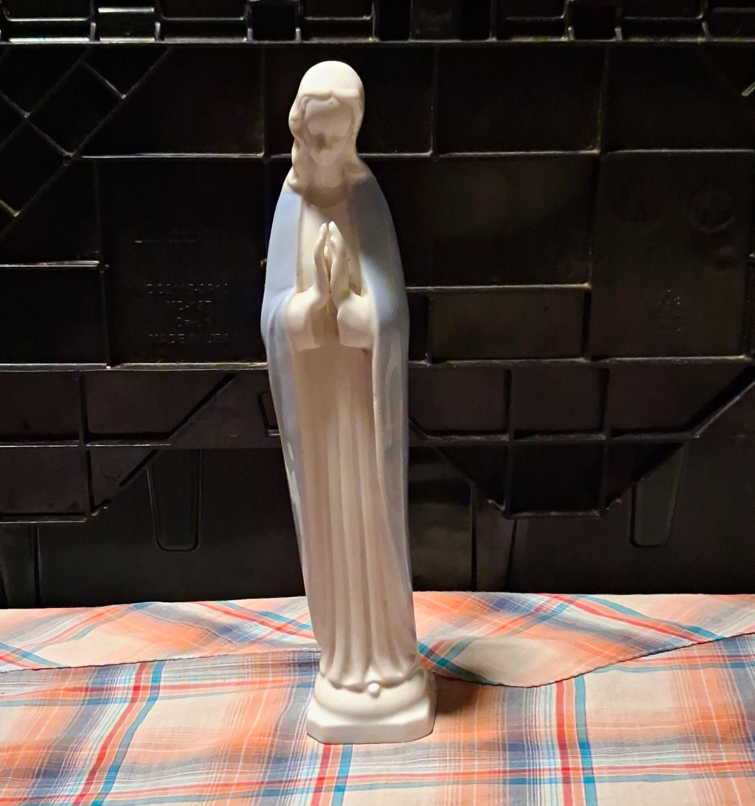 INARCO Japan White Ceramic Praying Virgin Mary Madonna Figurine Statue