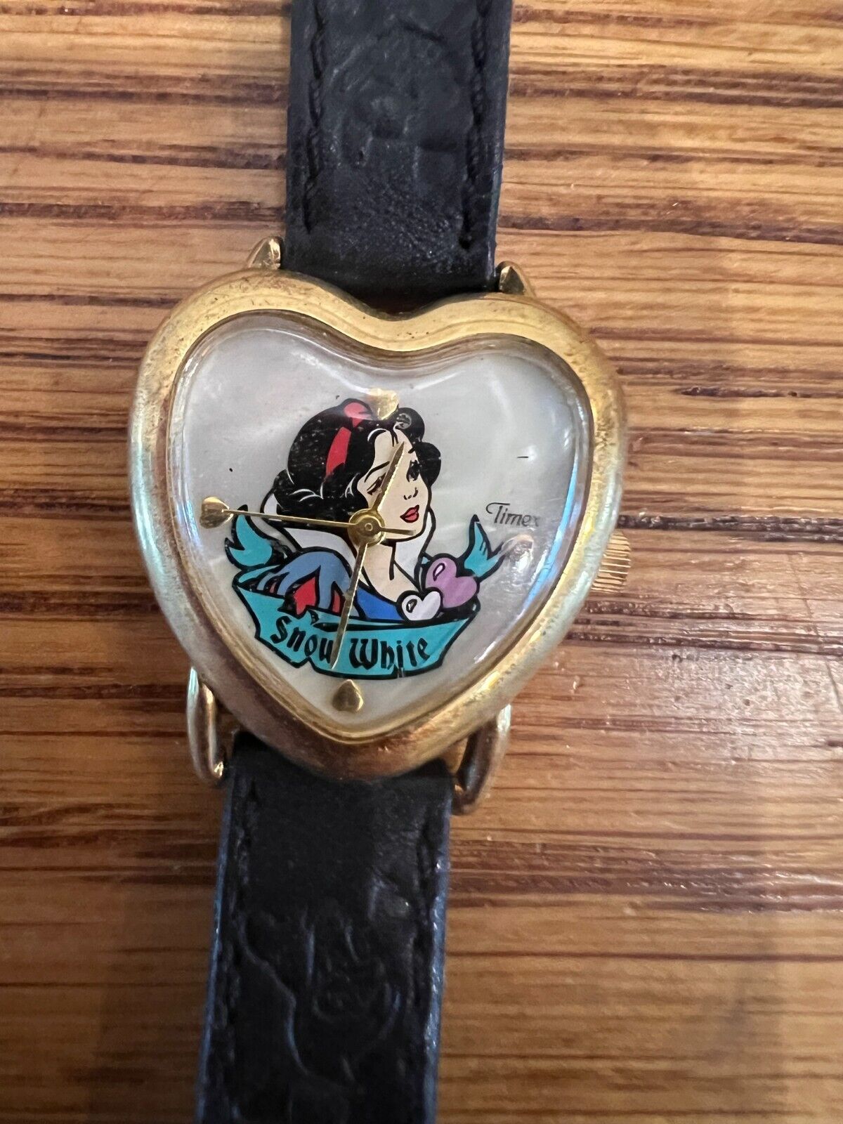 1990's Timex Disney's Snow White & the Seven Dwarfs Heart Shaped Watch