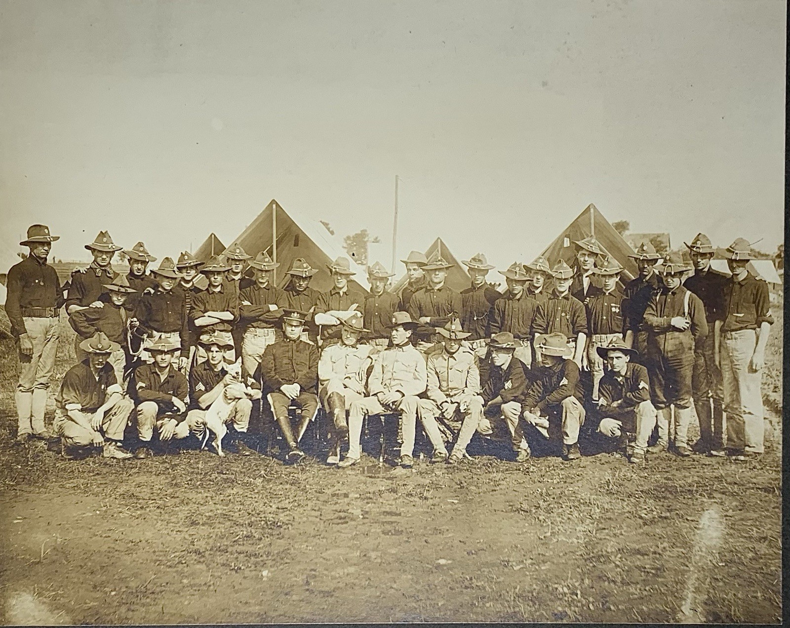 SPANISH AMERICAN WAR PENNSYLVANIA 18th INFANTRY SOLDIERS DOG MASCOT PHOTOGRAPH