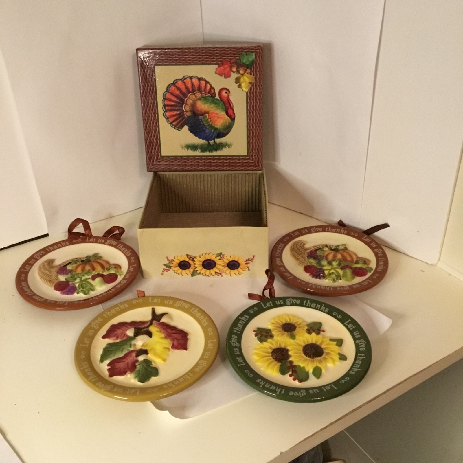 MWW Market Thanksgiving Mini Plates Set of 4 Let Us Give Thanks In Original Box