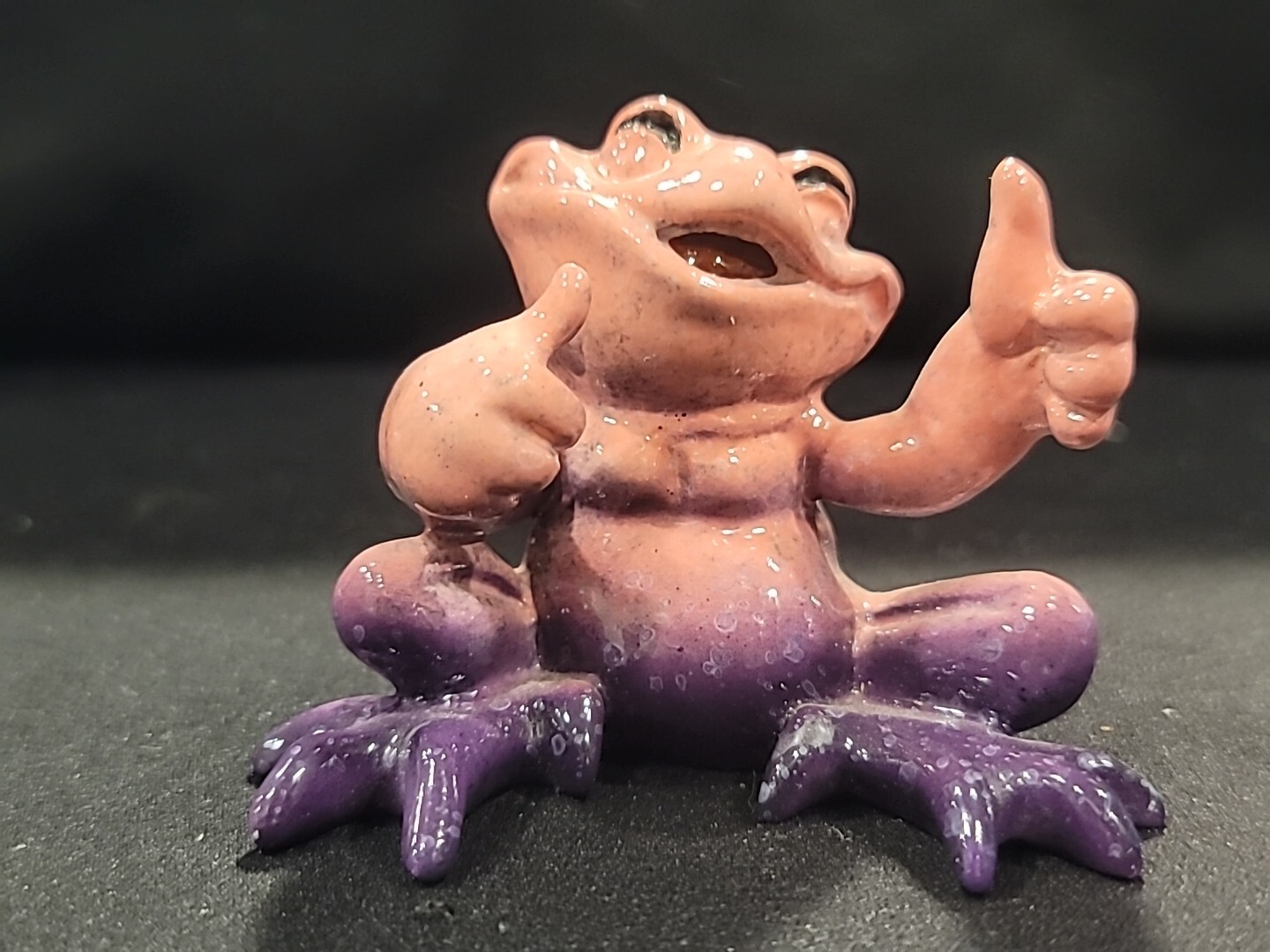 Kitty\'s Critters 2007 Frog Way To Go Purple/Pink Happy Figurine Thumbs up