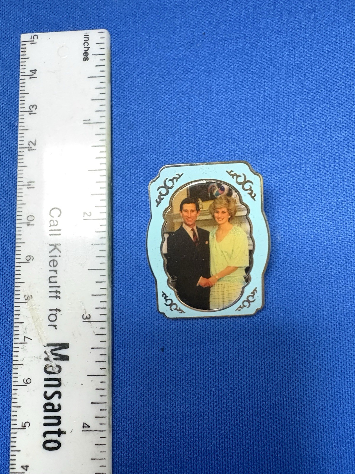 Princess Diana Pin Button Pinback Prince Charles Danbury Mint Collection Gold 24