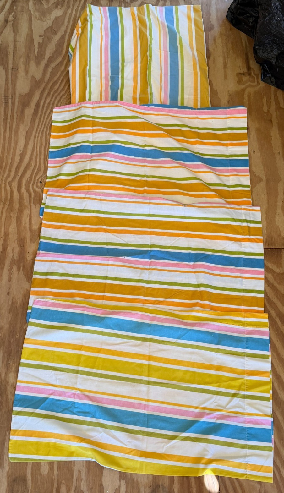 Vintage 1970s Surprise Stripe Twin Fitted Sheet & 3 Pillowcases MCM Pacific Mill