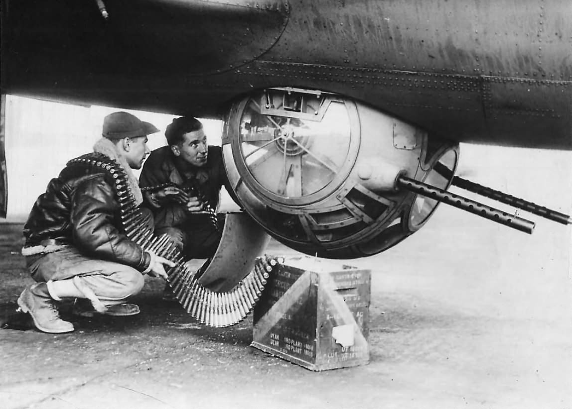 Loading ammo in a B-17 Flying Fortress Bomber ball turret WWII 5x7 Photo 364a