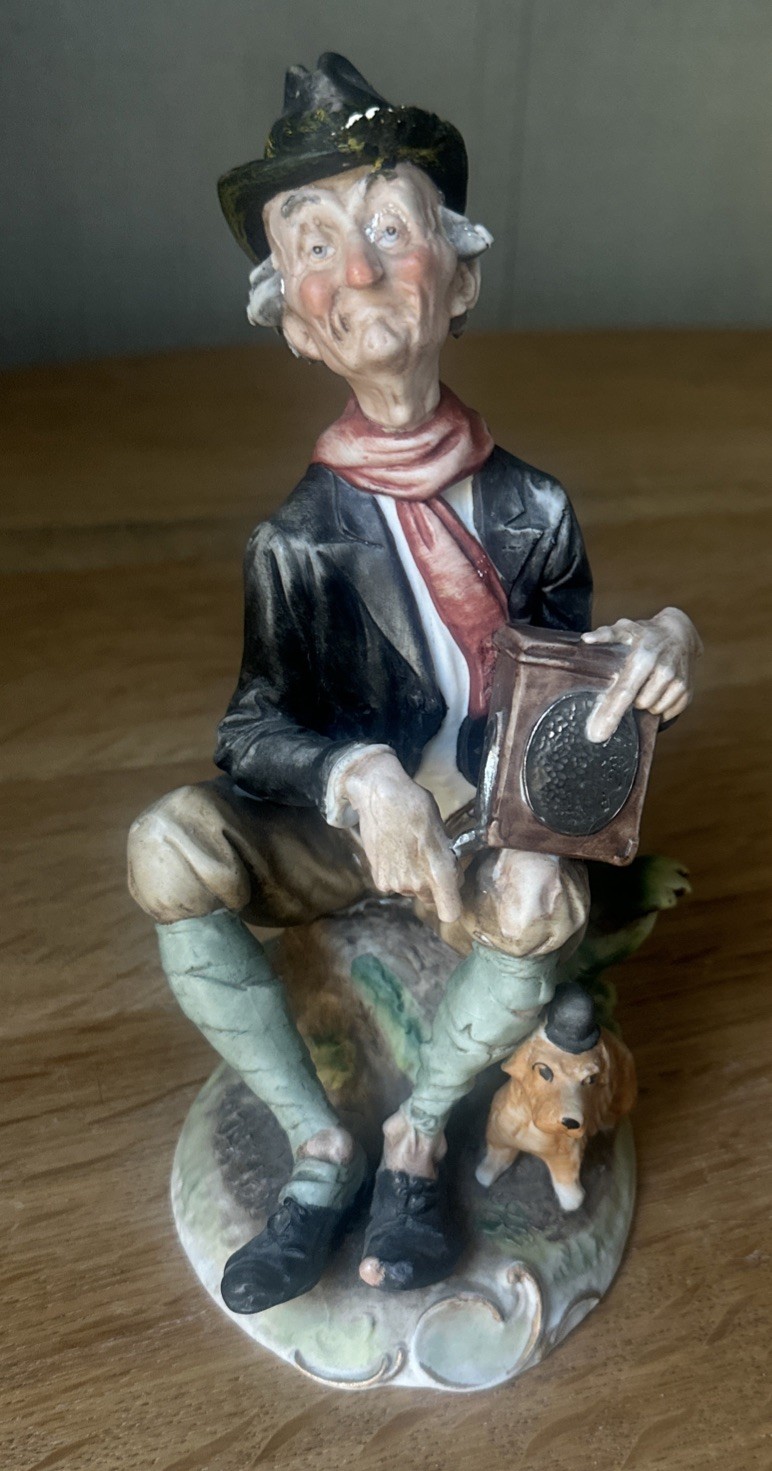Vintage Giuseppe Cappe Capidimonte Italian Old Organ Grinder Porcelain Figurine￼