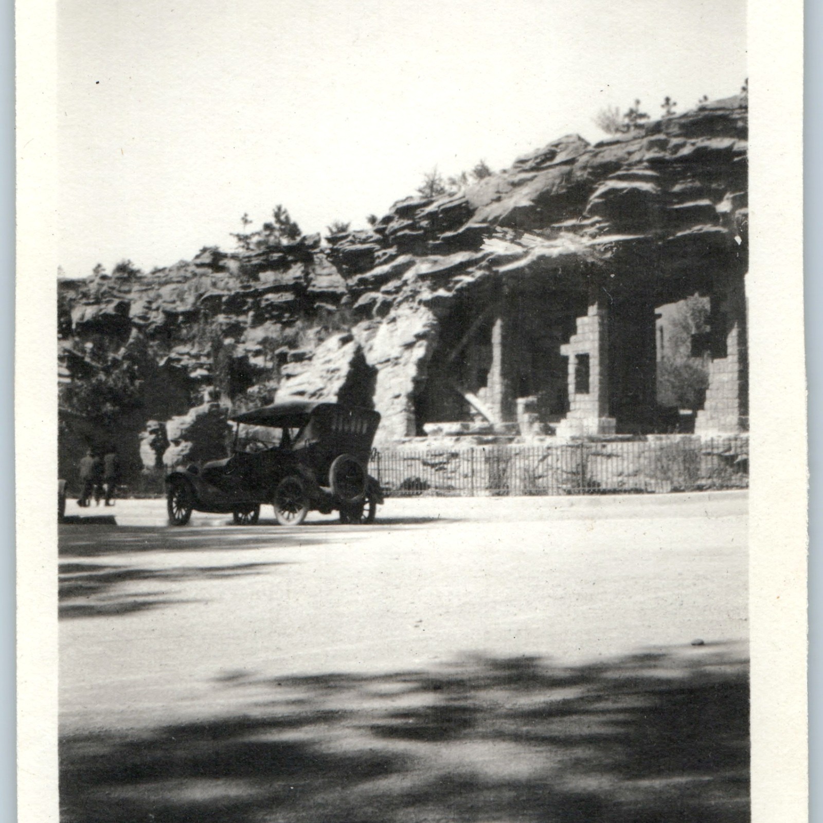 c1920s Denver CO Zoo Snapshot Photo Bear Mountain Touring Car Cage Rock Park Vtg