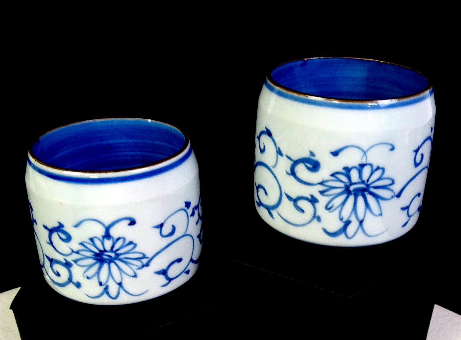 Japanese Arita Blue & White Porcelain Chrysanthemum 2 Pce 2 1/2\