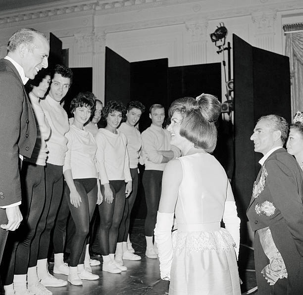 President Mrs Kennedy were hosts a state dinner White House hon- 1962 Old Photo
