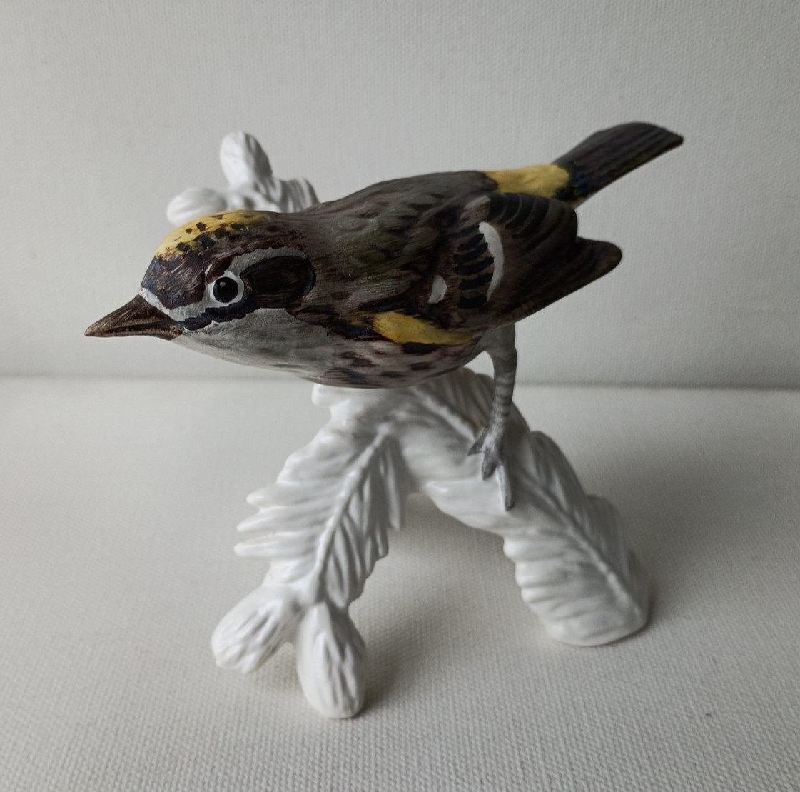GOEBEL VINTAGE 1976 YELLOW RUMPED WARBLER WEST GERMAN BIRD FIGURINE GOEBEL VINTAGE 1976 YELLOW RUMPED WARBLER WEST GERMAN BIRD FIGURINE