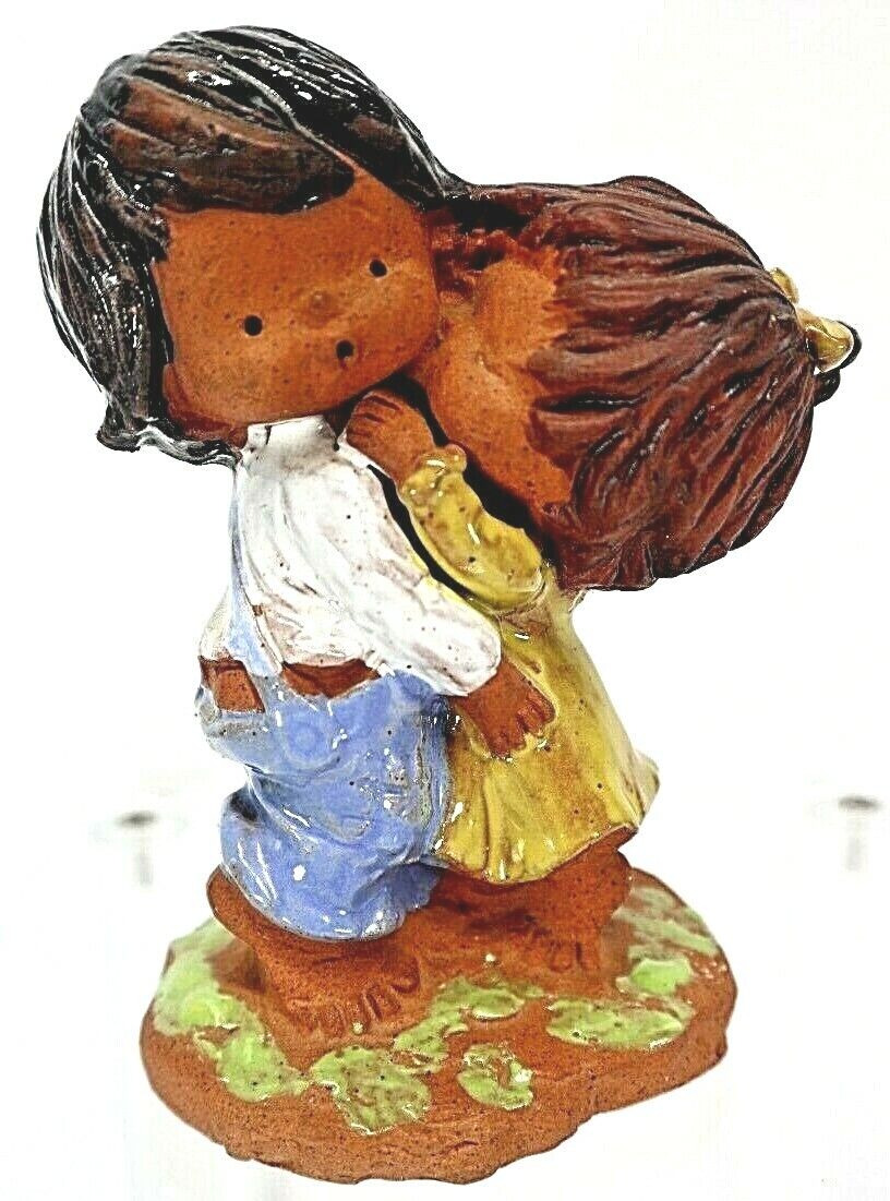 Vintage Redware Napcoware Figures Kissing Hugging Boy Girl 5\