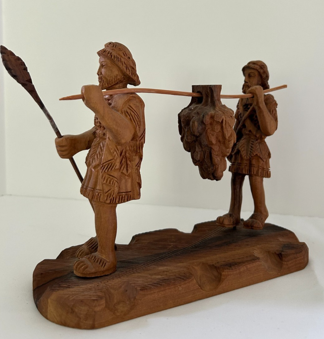 Vintage Olive Wood Joshua & Caleb Figurine 7 1/2 Tall Israel
