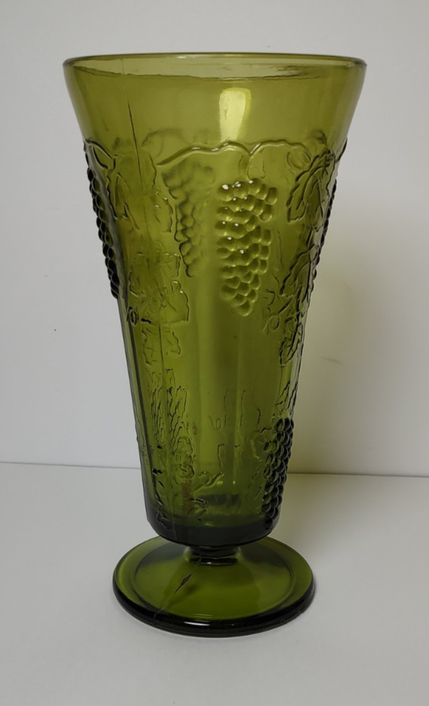Vintage Indiana Grapevine Avocado Green Large Vase Vintage Grape Pattern Glass 