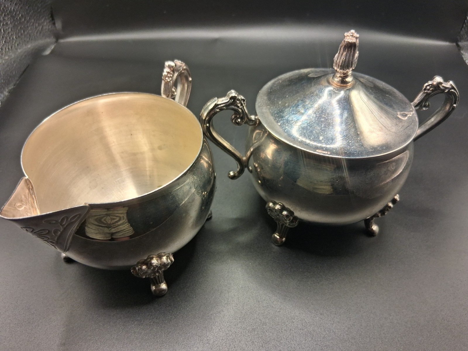 Silver Plated Metal Creamer & Lidded Sugar Bowl Set 3pc Round 3 inch Silver Plated Metal Creamer & Lidded Sugar Bowl Set 3pc Round 3 inch
