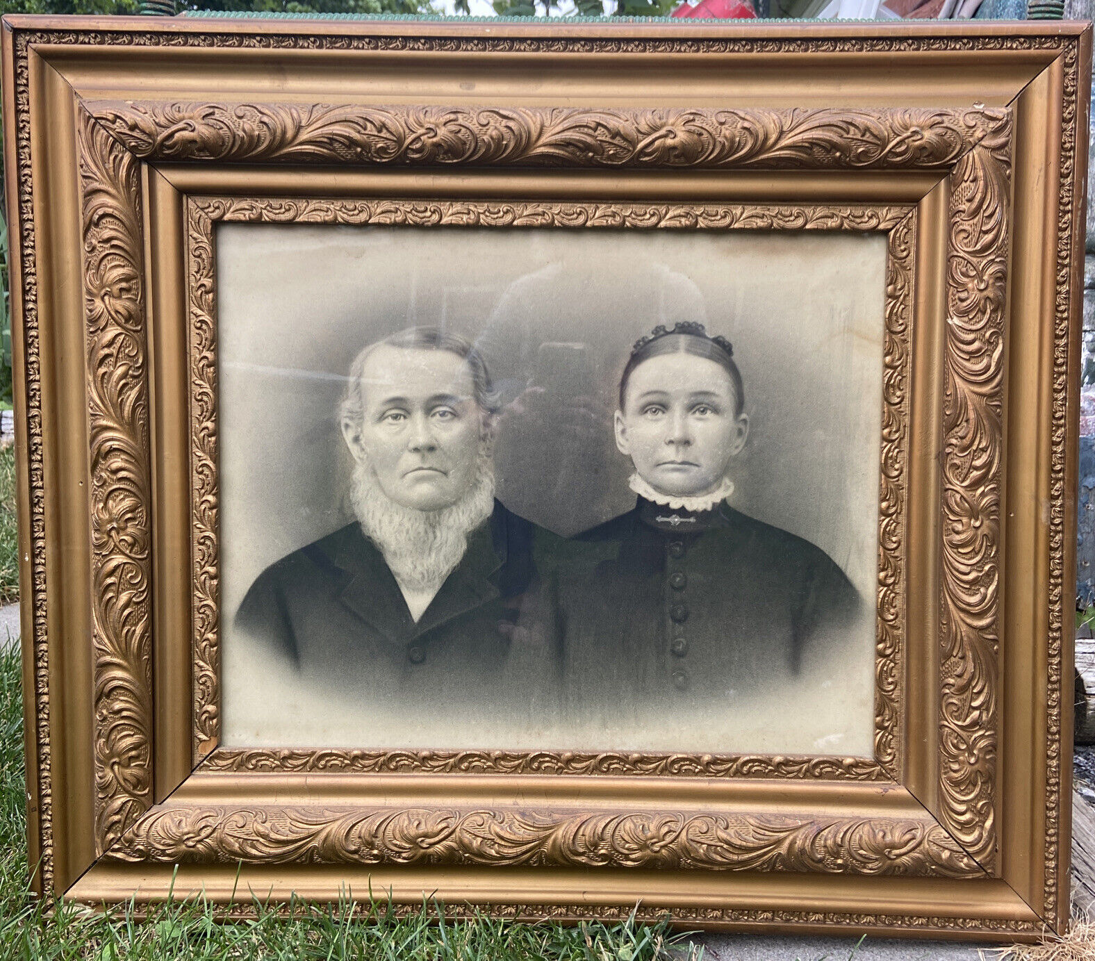 Vtg Antique ORNATE Canvas Frame Victorian Couple Bearded Man Family Portrait