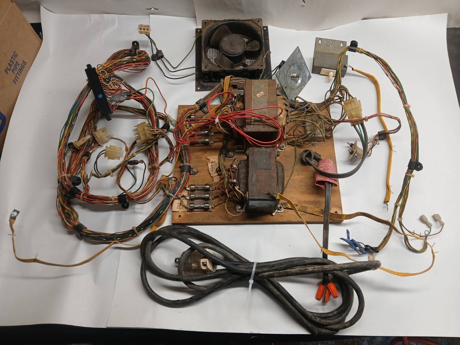 Original 1981 Midway Ms. Pac-Man COCKTAIL Power Supply with Wiring Harness