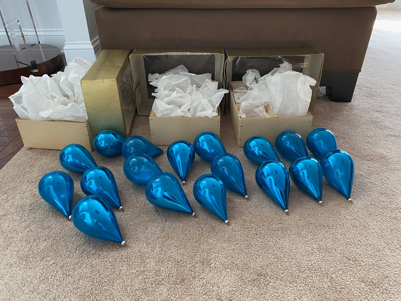 Fantastic Vintage Vibrant Blue Christmas Ornaments Fantastic Vintage Vibrant Blue Christmas Ornaments