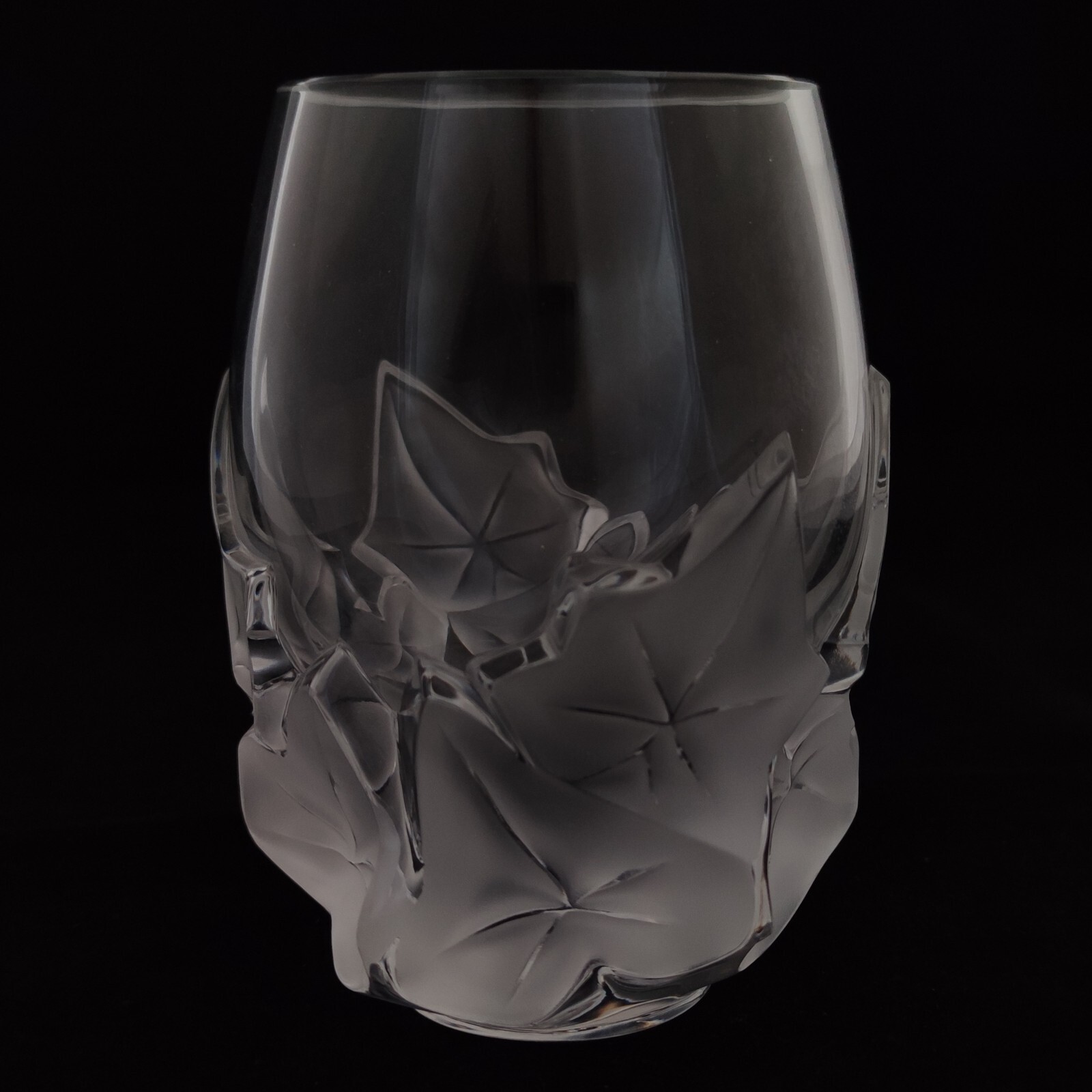 Lalique France Hedera Vase  (Q0641)