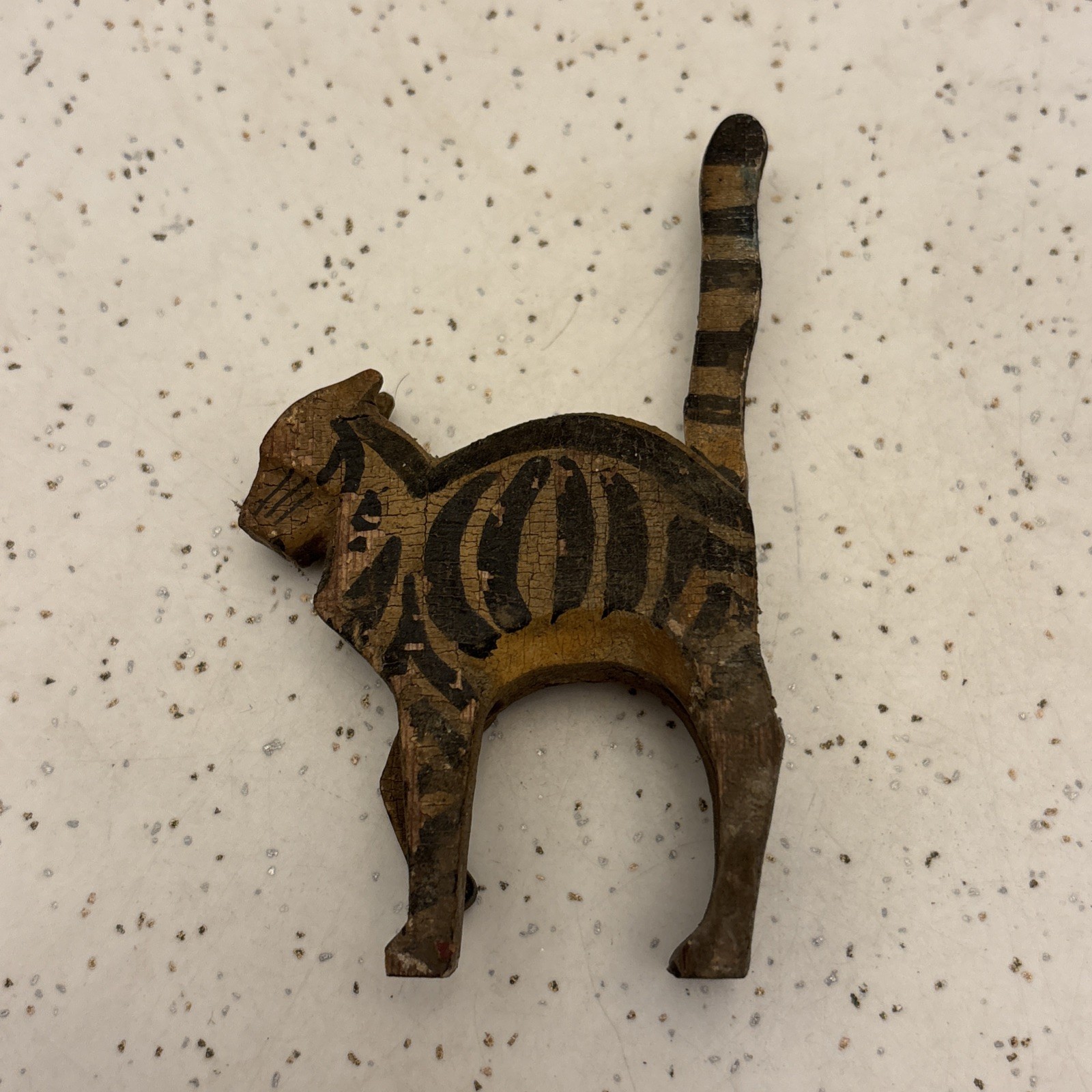 Vintage Primitive Hand Carved FOLK ART Wood Arched Cat HALLOWEEN Decoration