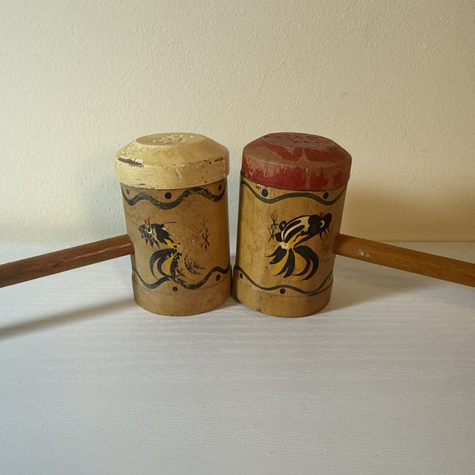 Vintage Wooden Rooster Salt n Pepper Shakers Long Handles barbecue camping Japan