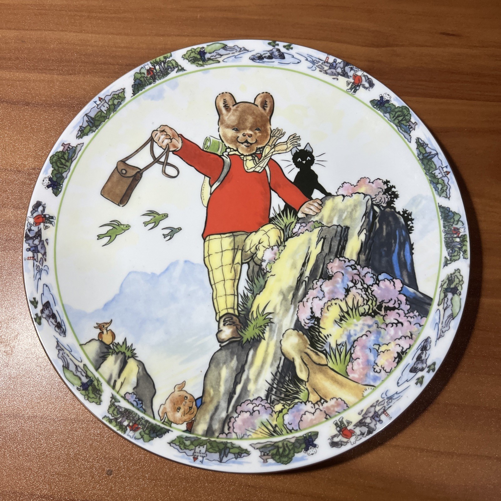 Caverswall Rupert Bear Collector\'s Plate Made For Express Newspapers Early 90s