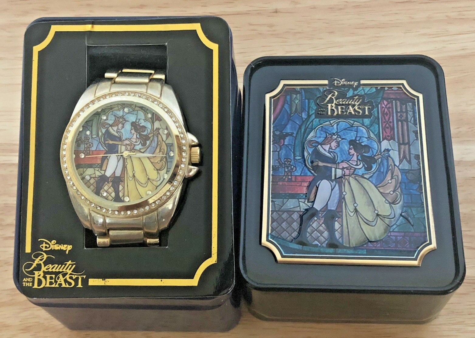 DISNEY ACCUTIME BEAUTY AND THE BEAST STAINED GLASS WRIST WATCH WITH TIN PN2012