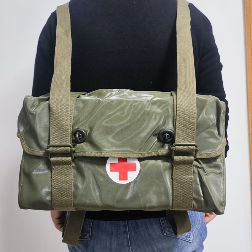 ORIGINAL SURPLUS Made in 1979s CHINESE MILITARY GREEN WATERPROOF CAVALRY MEDICAL