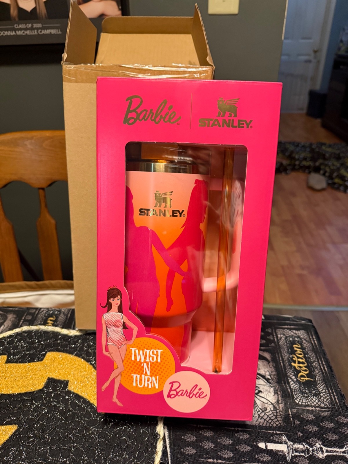 NEW Barbie x Stanley 60s Tumbler 40 oz Twist \'N Turn Quencher