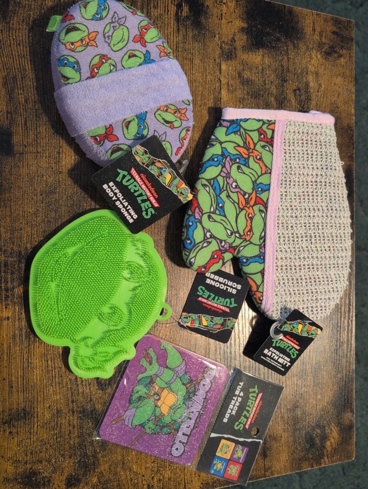 Teenage Mutant Ninja Turtles TMNT Spa 4 pc Set Body Sponge, Silicone Scrubber Teenage Mutant Ninja Turtles TMNT Spa 4 pc Set Body Sponge, Silicone Scrubber