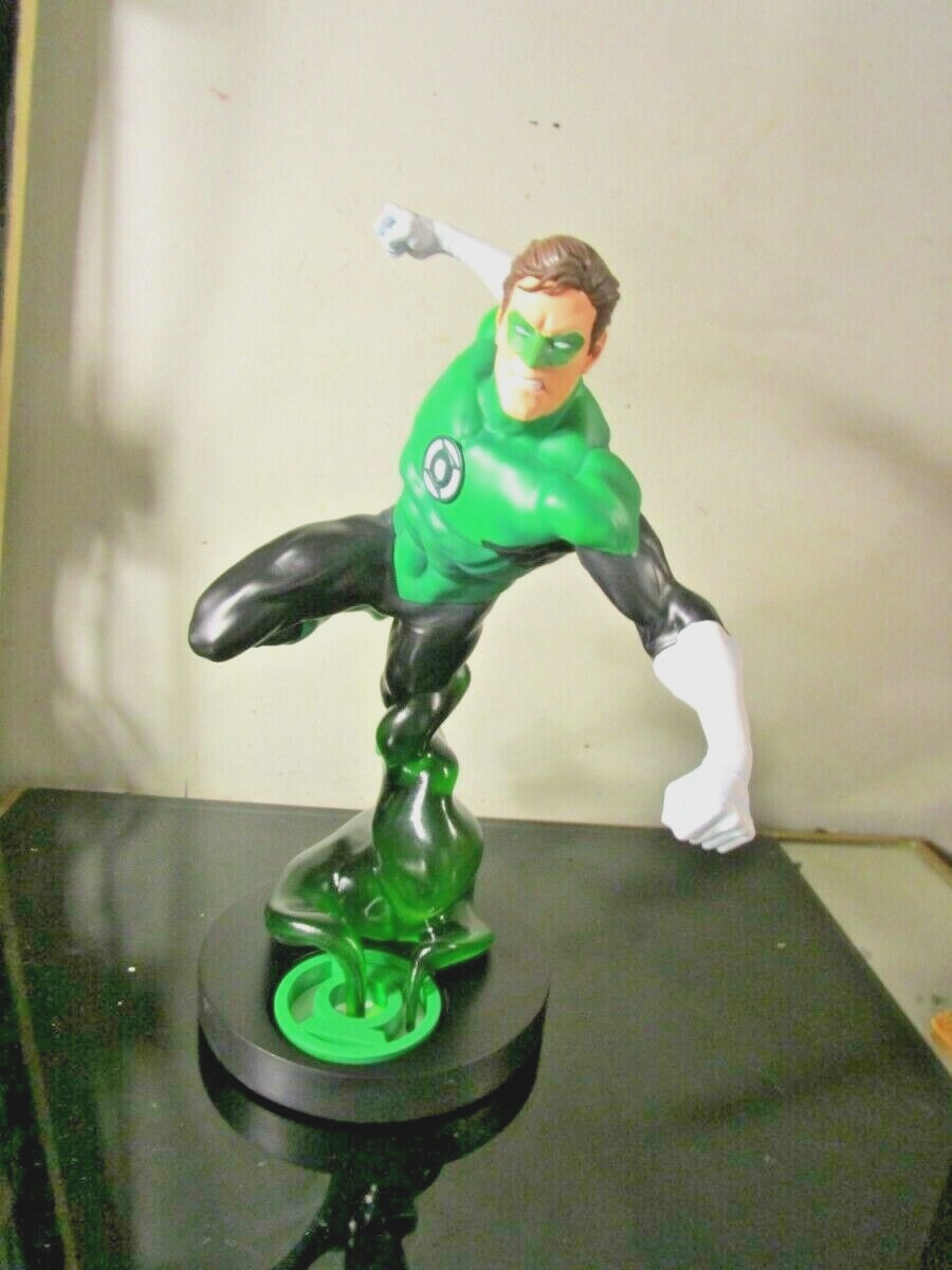 DC Designer Series Green Lantern Statue (Ivan Reis)