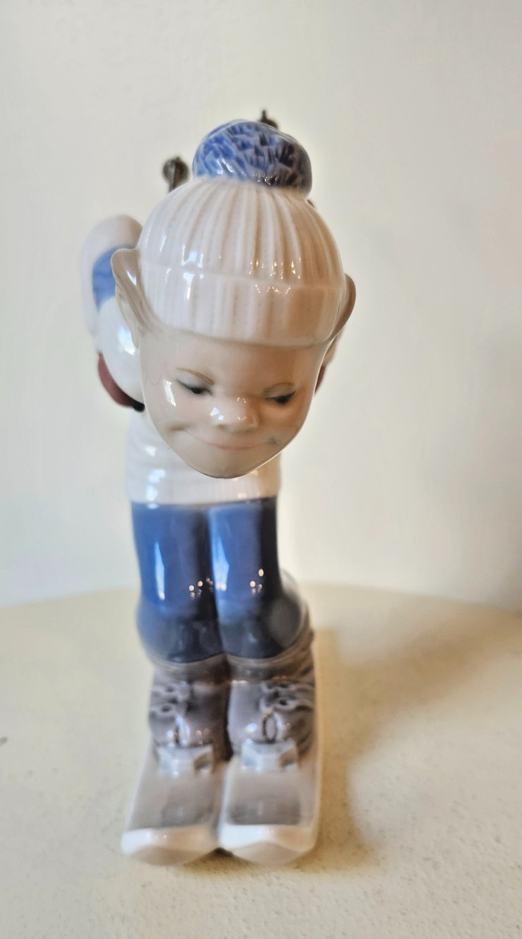 Lladro Skier Puppet Boy Skier / #4970 Figurine VTG 1977 Retired Spain Porcelain Lladro Skier Puppet Boy Skier / #4970 Figurine VTG 1977 Retired Spain Porcelain