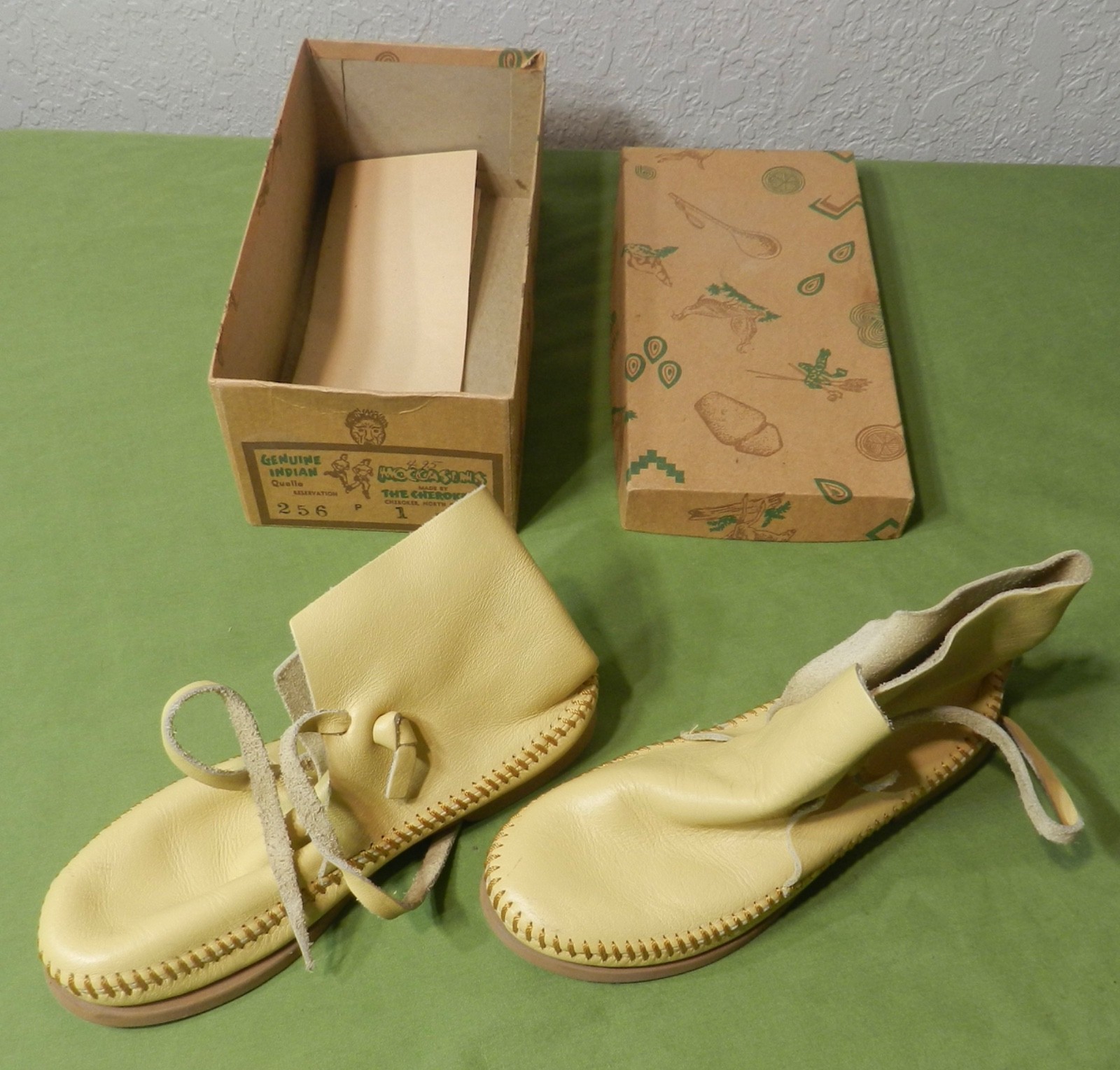 Vintage Authentic Cherokee Leather Mocassins Qualla Reservation Cherokee N.C. Vintage Authentic Cherokee Leather Mocassins Qualla Reservation Cherokee N.C.